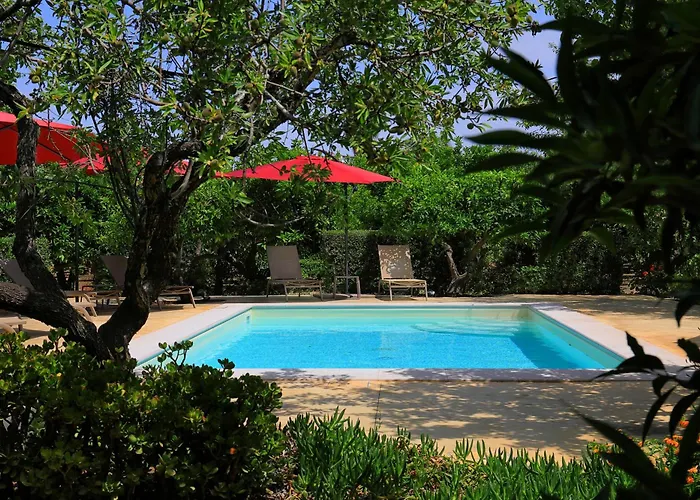 Couette-café Villarancia 4*